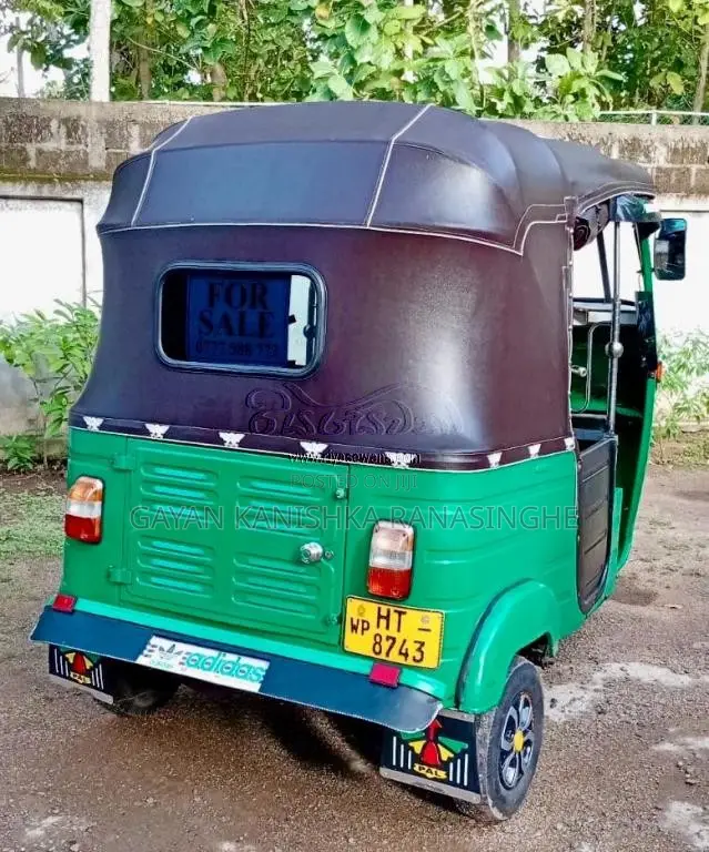 Bajaj RE 2 Stroke 2005 Three Wheel (Used)