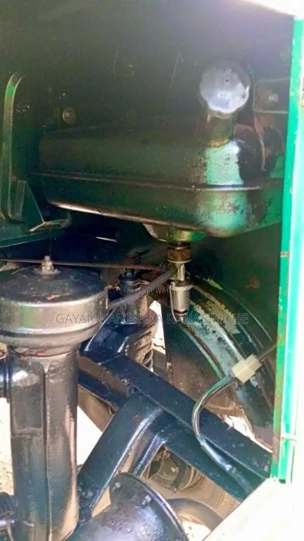 Bajaj RE 2 Stroke 2005 Three Wheel (Used)