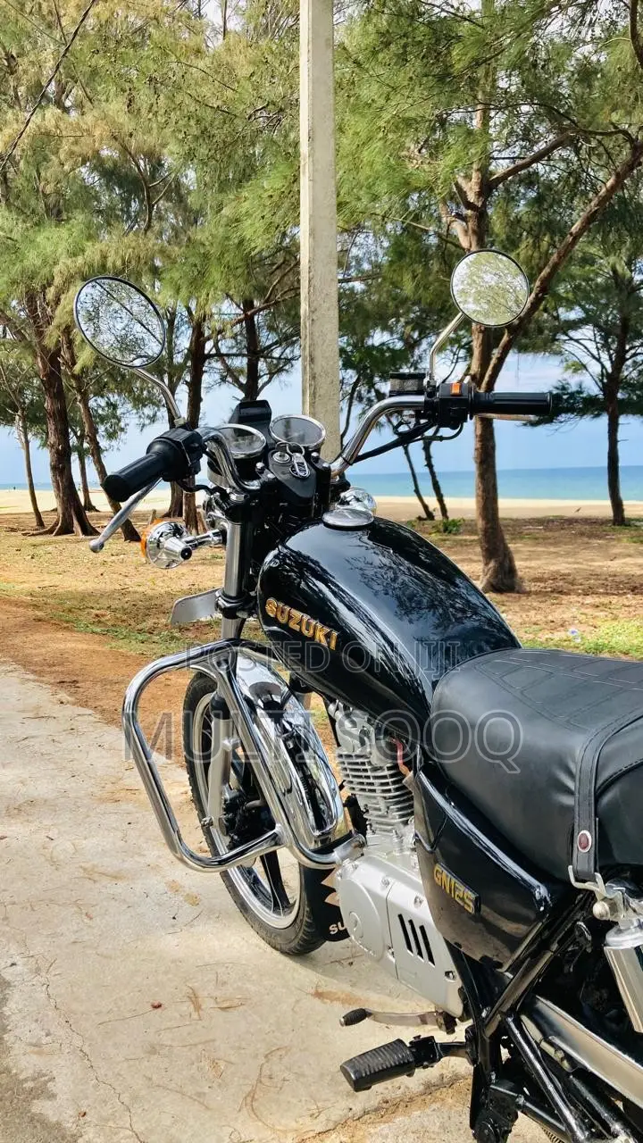 Suzuki GN 125-2 1999 Black