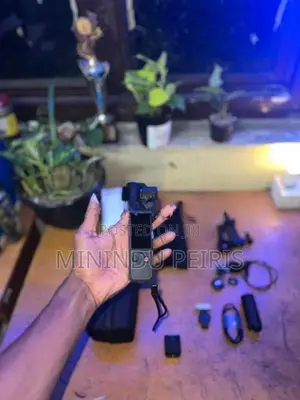 DJI Osmo Pocket 4 Creator Combo