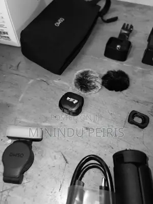 DJI Osmo Pocket 4 Creator Combo