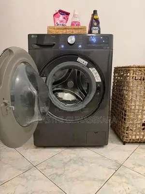 LG 11/7KG Front Load Washing Machine