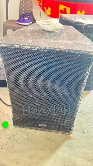 2 Bins With Tops Amp