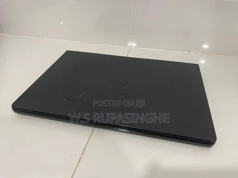 Dell i3 5th gen Touch Laptop