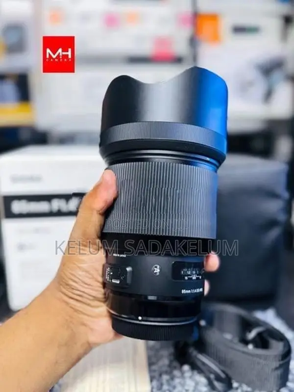 Sigma 85mm 1.4F ART Lens Full Set Box Pouch Canon Mount