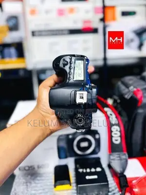 Canon Eos 60D DSLR Camera Full Set Box