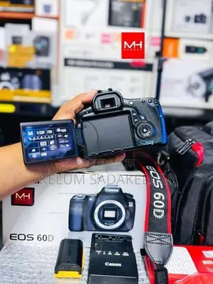 Canon Eos 60D DSLR Camera Full Set Box