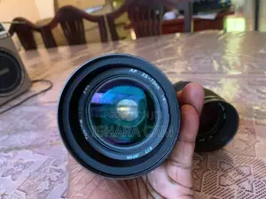 Nikon 28-70 F2.8 DSLR lens