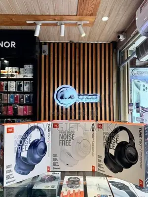 JBL Tune 780NC Headphone