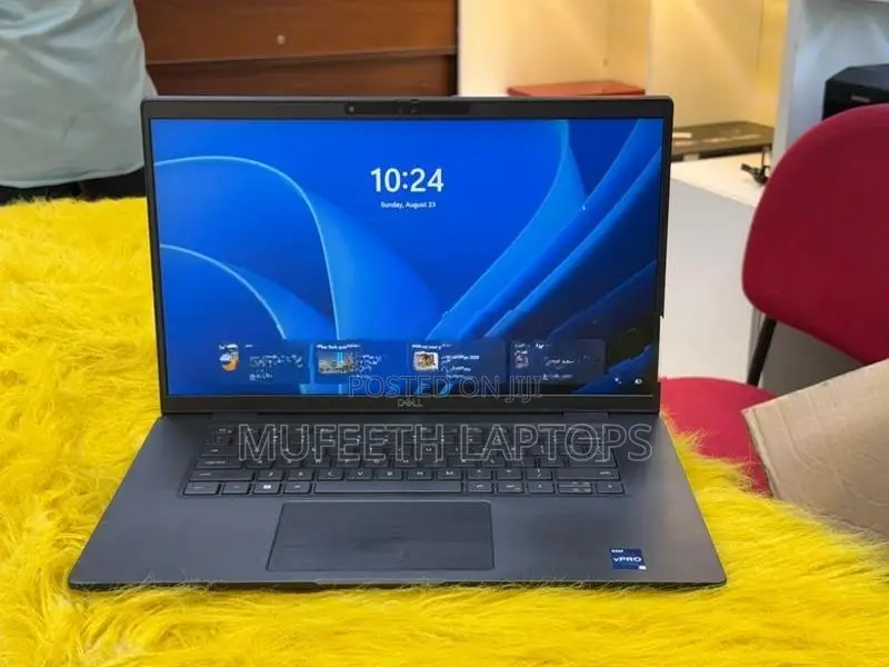 Dell i5 12Gen 16/256GB 15.6”FHD Display