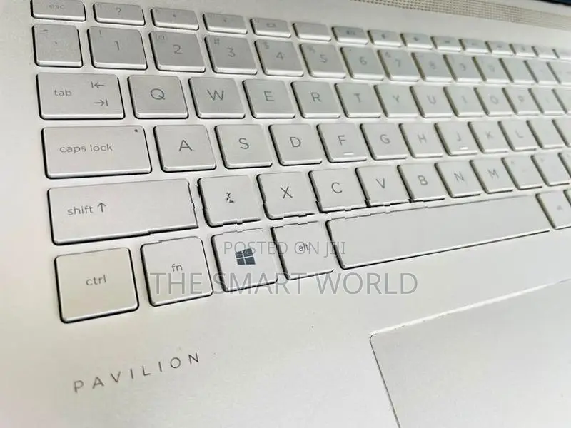 HP Pavilion Core i7 8th 16GB RAM 256GB NVMe NVIDIA 940MX Gaming Laptop