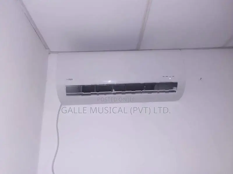 Midea 7000 BTU Non-Inverter Air Conditioner -MSAFA-07CRN8