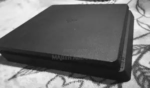Sony PlayStation 4 Slim 1TB