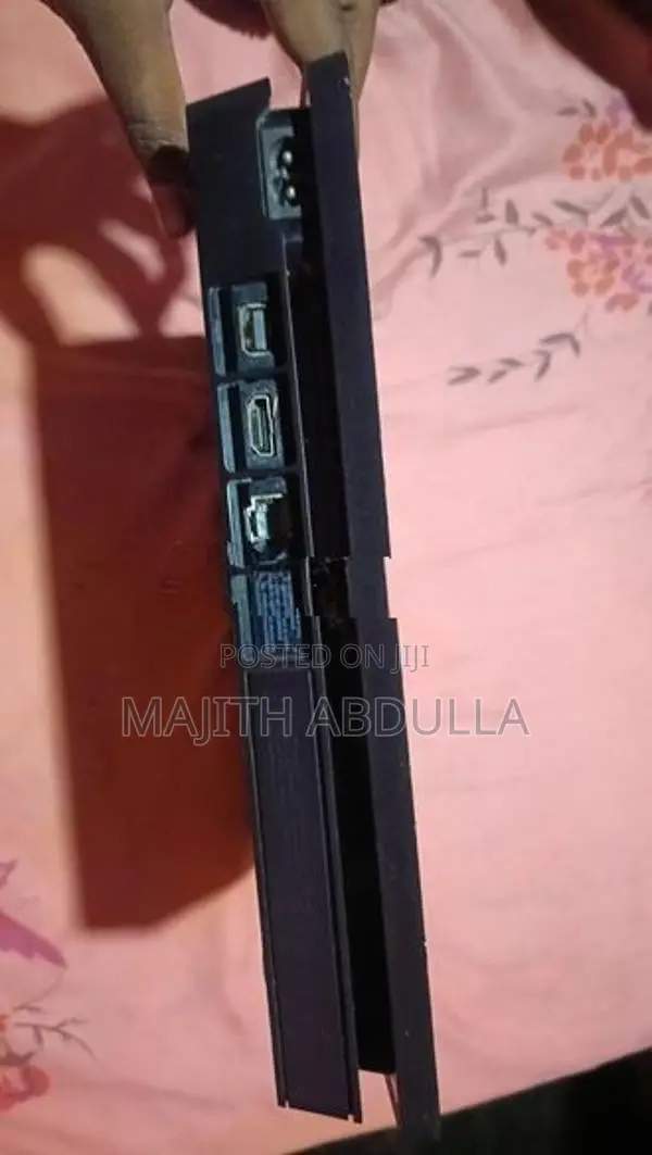 Sony PlayStation 4 Slim 1TB