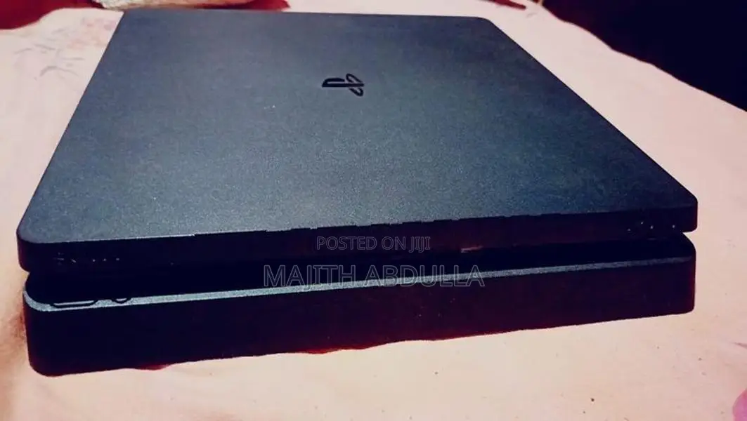 Sony PlayStation 4 Slim 1TB