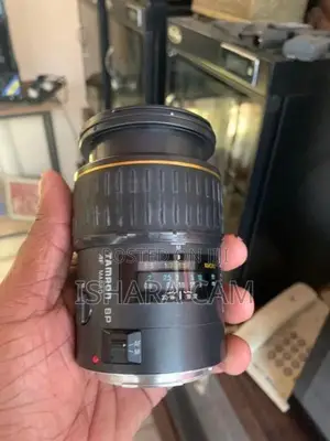 canon 90mm F2.8 prime /macro DSLR lens