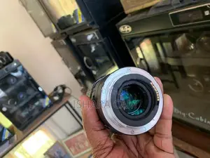 canon 90mm F2.8 prime /macro DSLR lens