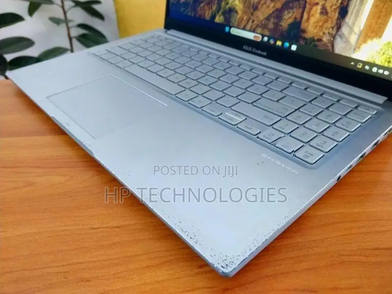 ASUS I3 13 GEN 8GB RAM 512GB SSD LAPTOP