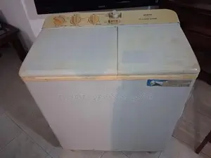 Semi Automatic Sanyo washing machine