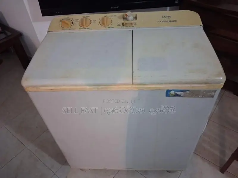 Semi Automatic Sanyo washing machine