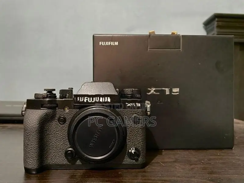 Fujifilm XT3 Mirrorless Camera For Sell