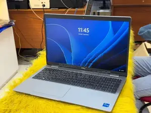 Dell i5 12Gen 16/512GB DDR 5 NViDIA 4GB Graphics