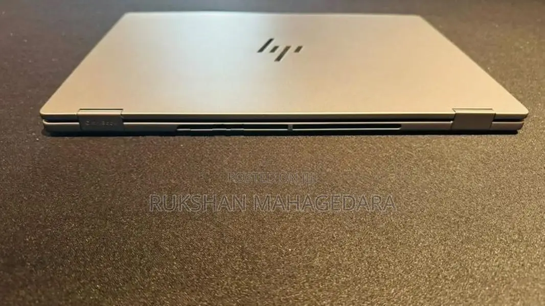 HP OmniBook X Flip 16 AMD Ryzen AI 5 16GB RAM, Touchscreen