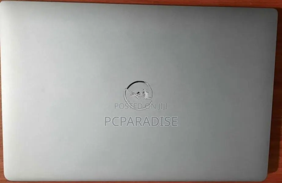 I5 11 gen 256 SSD .8GB