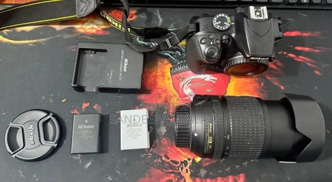 Nikon D mm Lens with Full Set