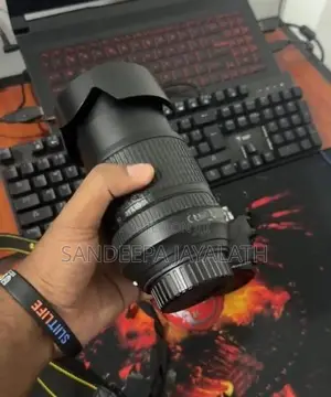 Nikon D mm Lens with Full Set