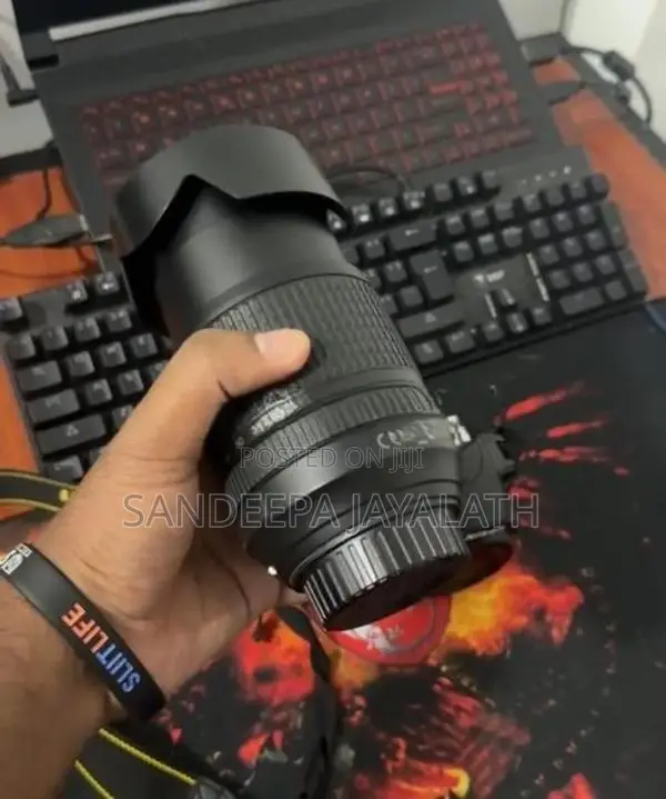 Nikon D mm Lens with Full Set