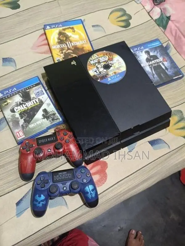 Ps 4 with Games