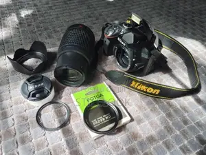 Nikon 𝐃3300 (𝐞𝐱 𝐨𝐫 𝐬𝐚𝐥𝐞)