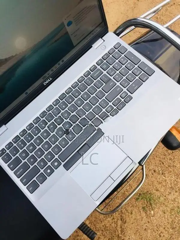 Dell Latitude 5510 Core i5 10th Gen 15.6'' Laptop