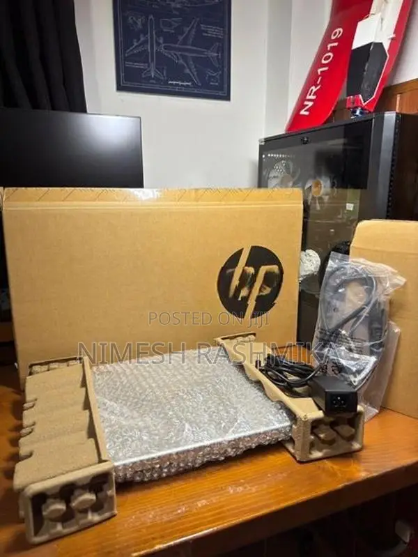 HP 15 Core 5 120u 8GB RAM 512GB SSD