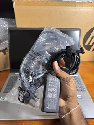 HP 15 Core 5 120u 8GB RAM 512GB SSD