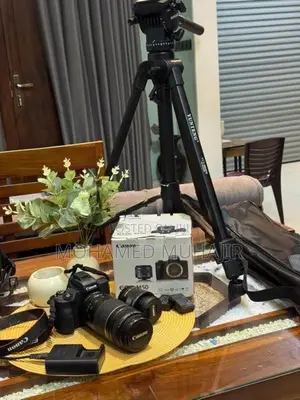 CANON EOS M50 Camera