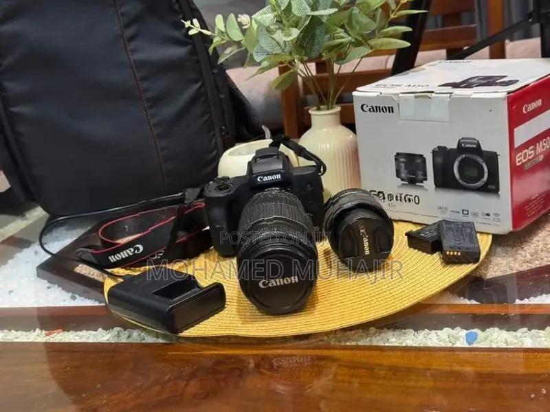 CANON EOS M50 Camera