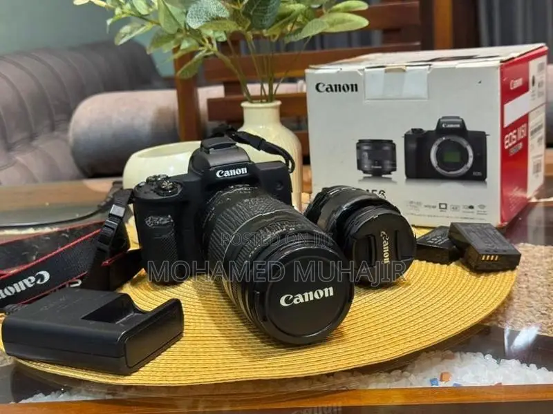 CANON EOS M50 Camera