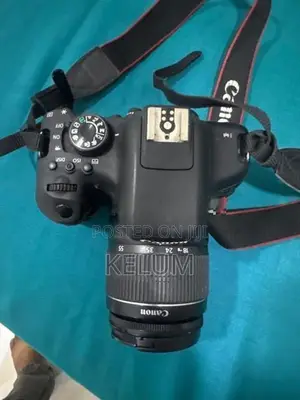 Canon 750 D