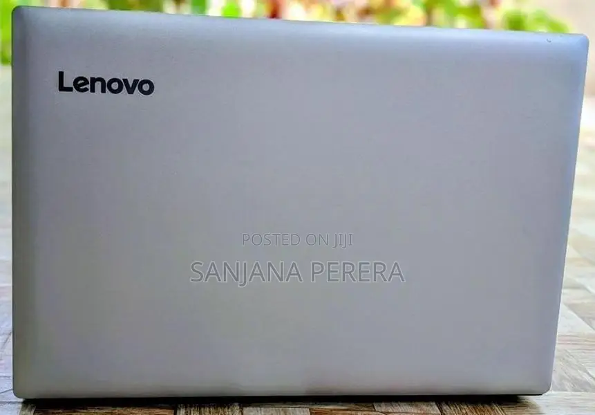 Lenovo IdeaPad 330 - i5 8th gen Radeon Graphic