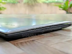 Lenovo IdeaPad 330 - i5 8th gen Radeon Graphic