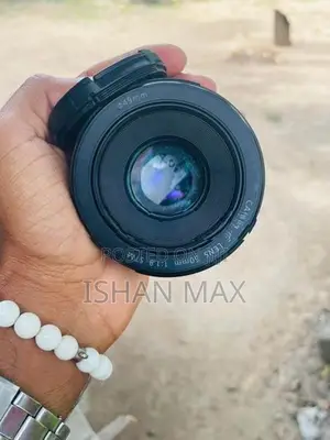 Canon 2000D Camera with 50mm Lens