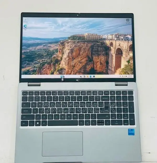 Dell Latitude 5330 i5 12th Gen 16GB RAM 512GB