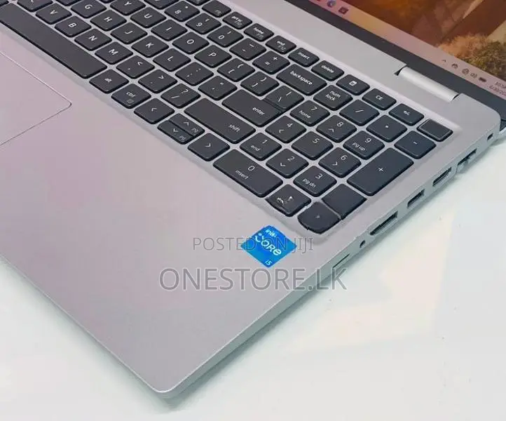 Dell Latitude 5330 i5 12th Gen 16GB RAM 512GB