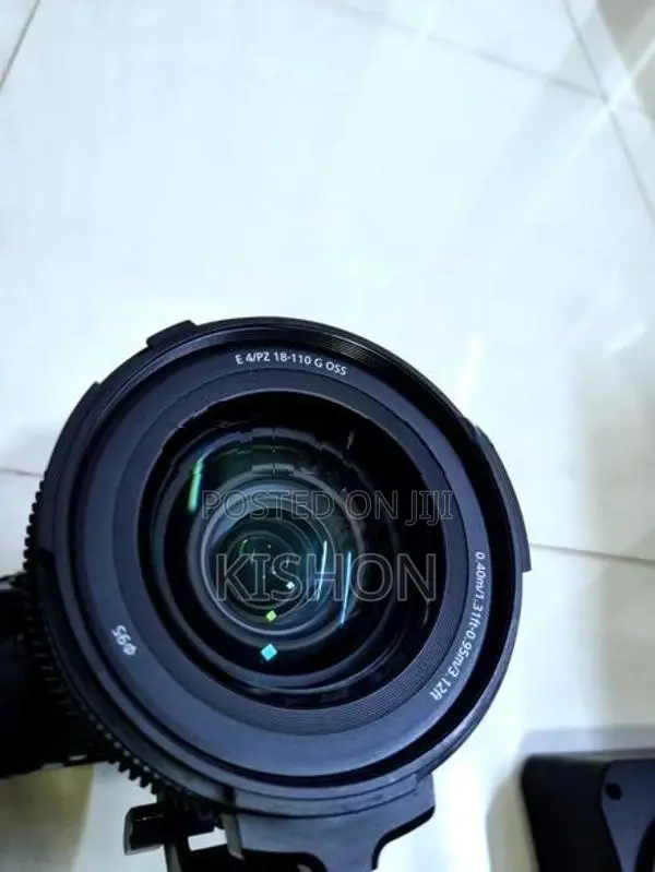 Sony A7R Mark Iii Camera With Lens EPZ 18-110. F4 G OSS
