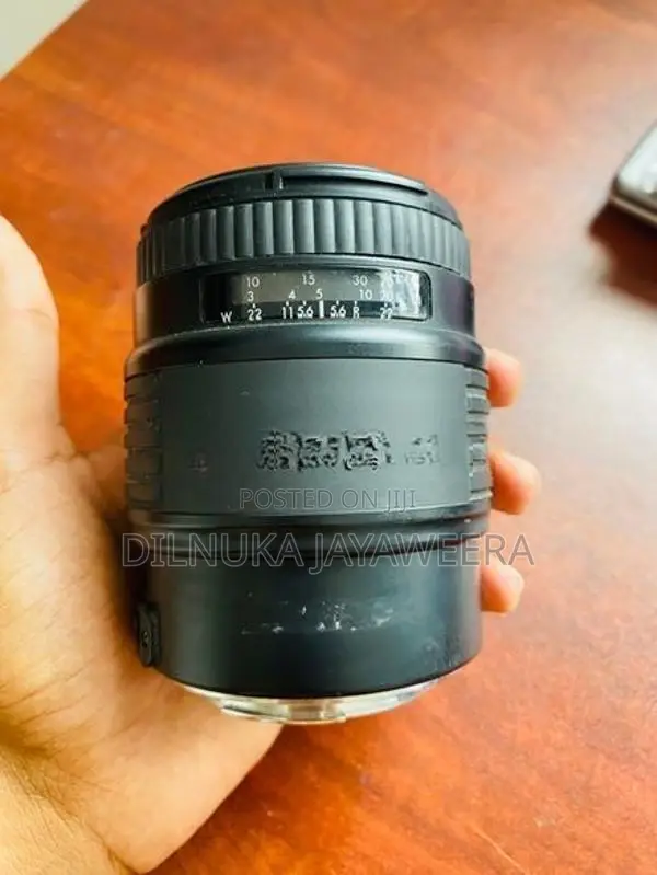 Canon EOS 1300D DSLR