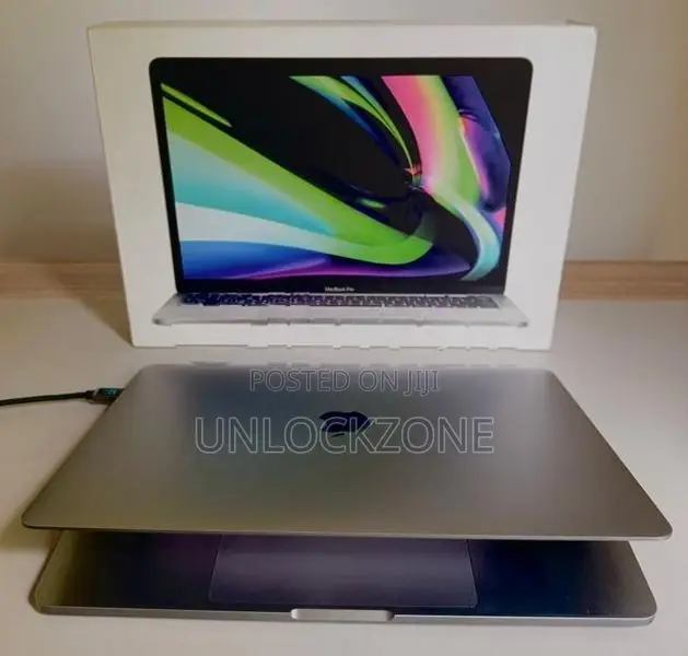 Apple MacBook Pro M1 (13 Inch) - 8GB 256GB