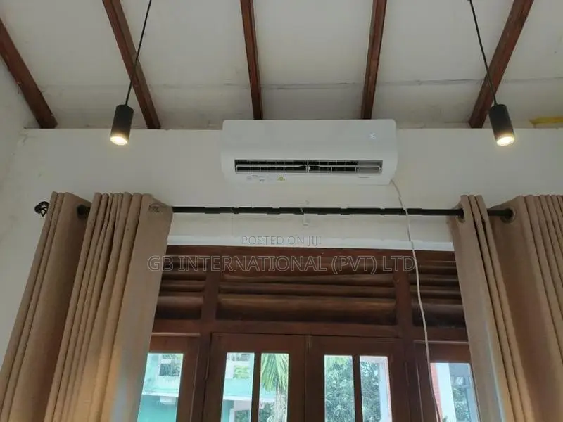 12000BTU (Gree Cosmo) AC