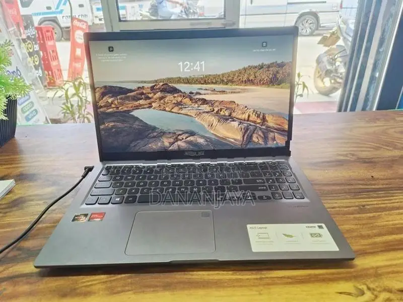 ASUS Vivobook